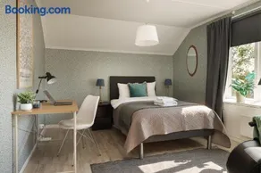 Guestly Homes - 4BR Villa with Private Sauna - Image 2