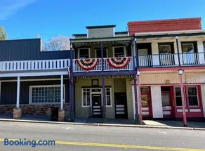 Historic Washington St Balcony - Image 2