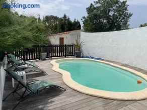 Charmant logement avec piscine - Image 3