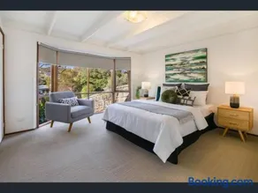 Modern Beach House, Log Fire ,Wineries, Hot Springs and Golf - Image 3