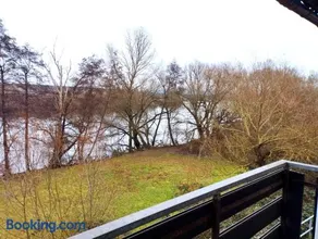 OVER RIVER near FRANKFURT-130 QM-4 ROOMS- 6 BEDS-PARKING-AIR CONDITIONER - Image 3