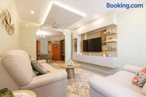 Modern apartment with a view of Pirin - Image 3