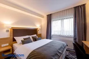 Hotel Lang - Image 1