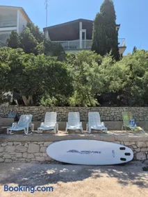 Blue Lagoon Studio Apartments - Image 2
