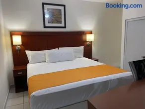 HOTEL LAS PALMAS - Image 1