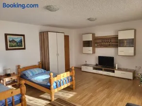 APARTMA 27 - Image 2