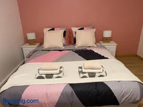 Grand F4 de 71m2 pour 6 personnes en plein centre ville Arpajon - Image 3
