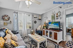 Palm Key Oasis - Close to Attractions - Image 2