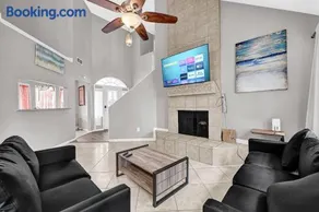 Quiet 4BR Near Nasa & Kemah, King Bed, Bbq, Patio - Image 1