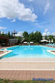 Cazare la Munte cu Piscină - Image 1