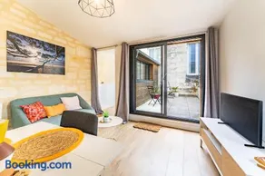 Superbe Appartement avec Terrasse en Centre Ville - Image 2