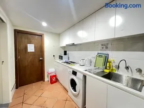 Room 34 - Image 4
