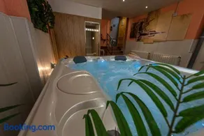 Los Valles & Spa - Image 1