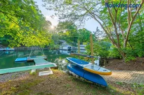 Lake Front Bed & Breakfast - Image 3