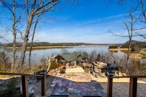 The Lookout - Lake View, Hot Tub and Grill - Image 4