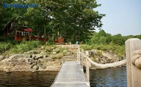 Waterfront Retreat Near Coulonge Falls with Sauna - Image 1