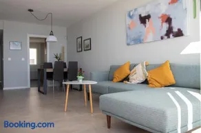 Precioso apartamento frente a la playa con piscina - Image 3