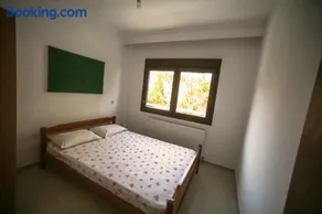 Luminous Apartment - Image 3