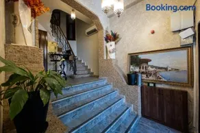 Nan Hotel - Image 2