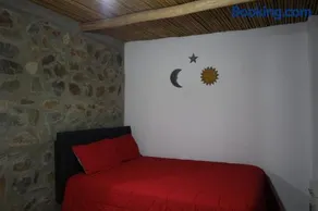 Cha'skas Checkta Eco-Lodge - Image 1