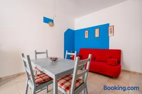 COZY - HOUSE a 100 m dal mare e Parcheggio Privato by APE - Image 2