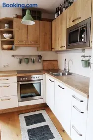 Schöne Wohnung, zentral, mit Panorama-Aussicht - Image 2