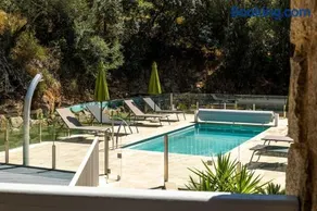 Cozy Apartment with Pool - Image 2
