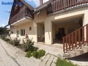 Livi Apartman merevfalú kerti medencével - Image 4