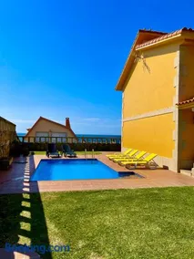 Casa Con Piscina Junto Al Mar - Image 2