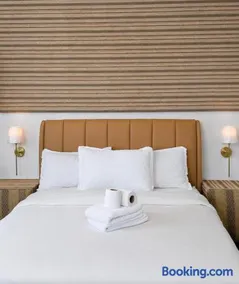 8 Adriatico Manila Condotel Sea View Corner Unit Near St Lukes Clinic - Image 4