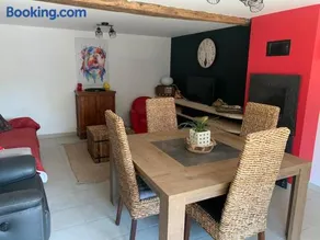 Gite à la ferme avec jacuzzi et piscine chauffée - Image 3