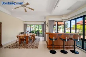 Laguna Fairway Residences by Banyan Living - Image 2