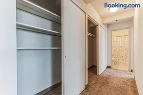PP 1203 Corporate 1br, Pool, Free Parking, Gym - Image 4