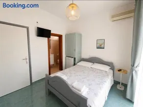 Hotel Prinos - Image 2