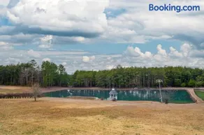 Fall Foliage Retreat Hot Tub and Pond Deck - Image 5