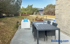 4 Bedroom Lovely Home In Malling - Image 2