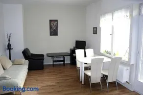 Central Apartments - Image 2