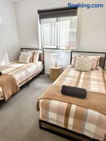 Kahibah Guesthouse - Image 3