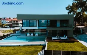 Villa Pausilypon - Image 1