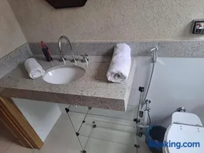 Suíte de Hóspedes Impecável e super aconchegante! - Image 4
