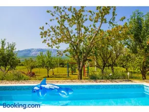 Villa Romansa near Split- heated pool peace, bbq - Image 3