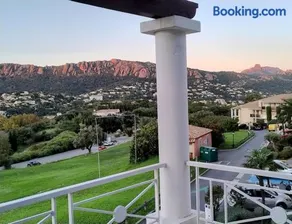 Heart of Holiday Village, near beach, WIFI, Parking, linen & clea ning included - Image 1