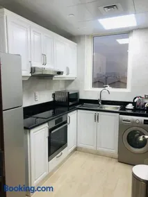 BANIYAS PLAZA HOTEL APARTMENTS - Image 3