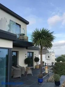 Mevagissey Boutique Flatlet with sea and countryside views - Image 3