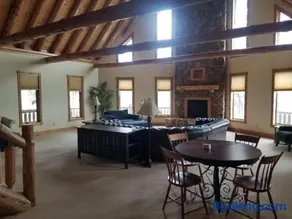 Luxurious 4-Bedroom Log cabin sleeps 13 close to Cooperstown, NY - Image 5