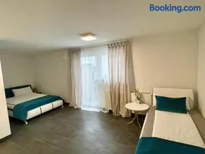 Apartment - Image 2
