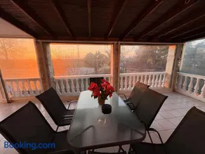 Villa Emara Mangana - Image 1