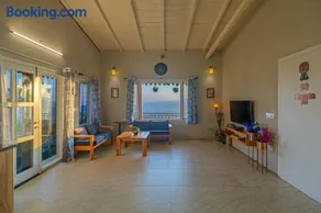 Luxury 1BR Villa with Kitchen & Living Room - Himalayan Views, Pet Friendly - Image 1
