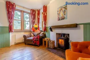 3 Bed in Huntly oc-g31733 - Image 4