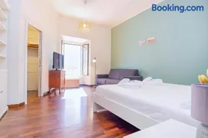 Elegantis Veniero Suite Apartment - 1 Minute Walk to Vatican Museums - Image 3